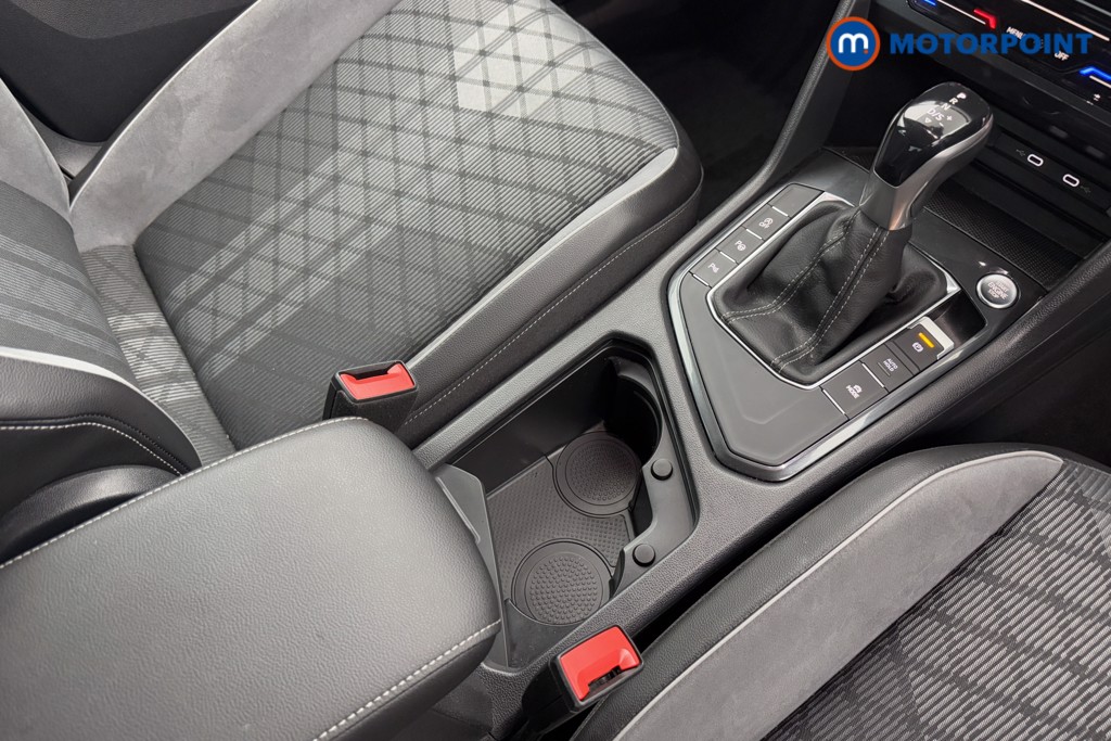 Volkswagen Tiguan R-Line Automatic Petrol SUV - Stock Number (1583942) - 15th supplementary image