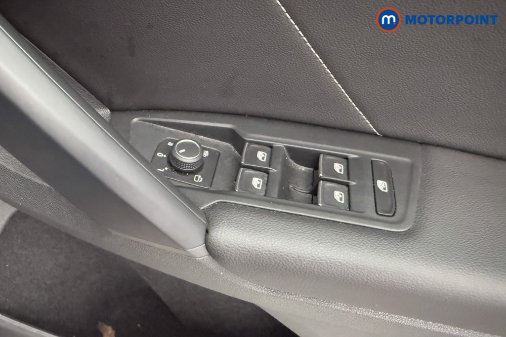 Volkswagen Tiguan R-Line Automatic Petrol SUV - Stock Number (1583942) - 19th supplementary image