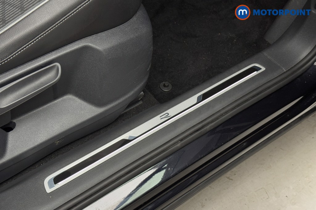 Volkswagen Tiguan R-Line Automatic Petrol SUV - Stock Number (1583942) - 20th supplementary image