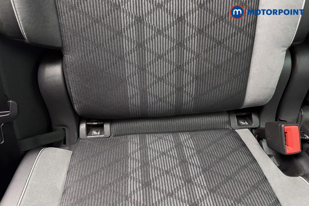 Volkswagen Tiguan R-Line Automatic Petrol SUV - Stock Number (1583942) - 25th supplementary image