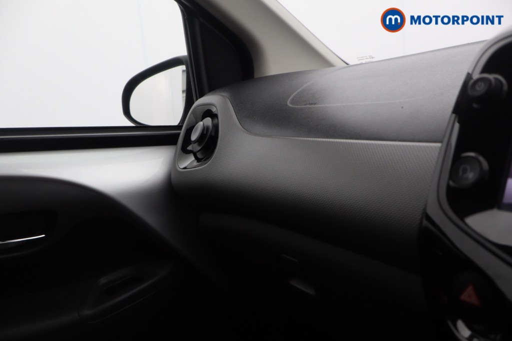 Peugeot 108 Allure Automatic Petrol Hatchback - Stock Number (1583968) - 10th supplementary image