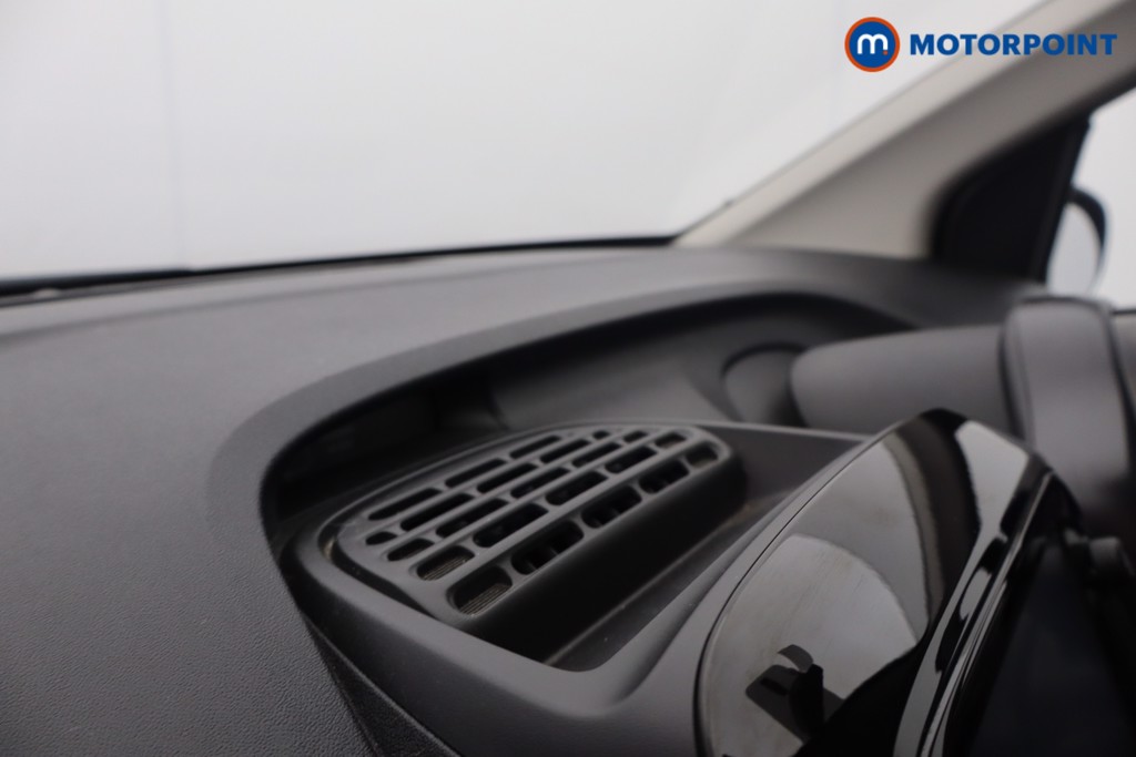 Peugeot 108 Allure Automatic Petrol Hatchback - Stock Number (1583968) - 25th supplementary image