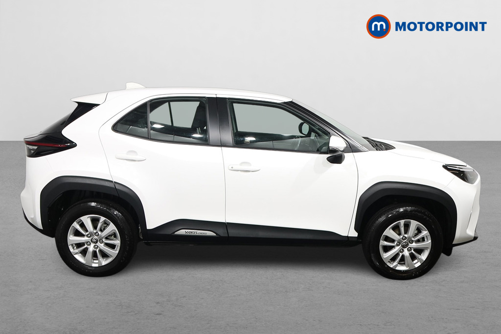Toyota Yaris Cross Icon Automatic Petrol-Electric Hybrid Estate - Stock Number (1584173) - Drivers side