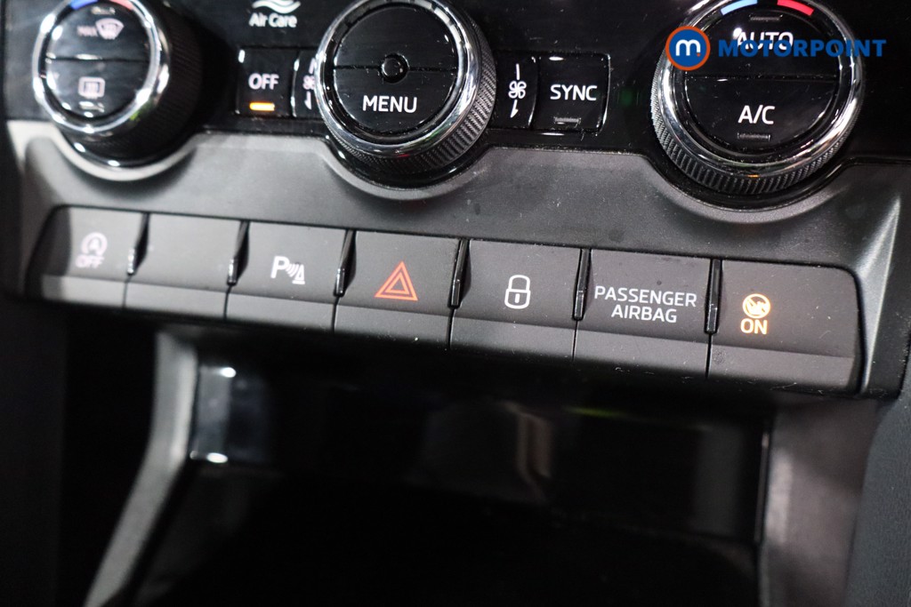 Skoda Karoq Sportline Automatic Petrol SUV - Stock Number (1584335) - 16th supplementary image