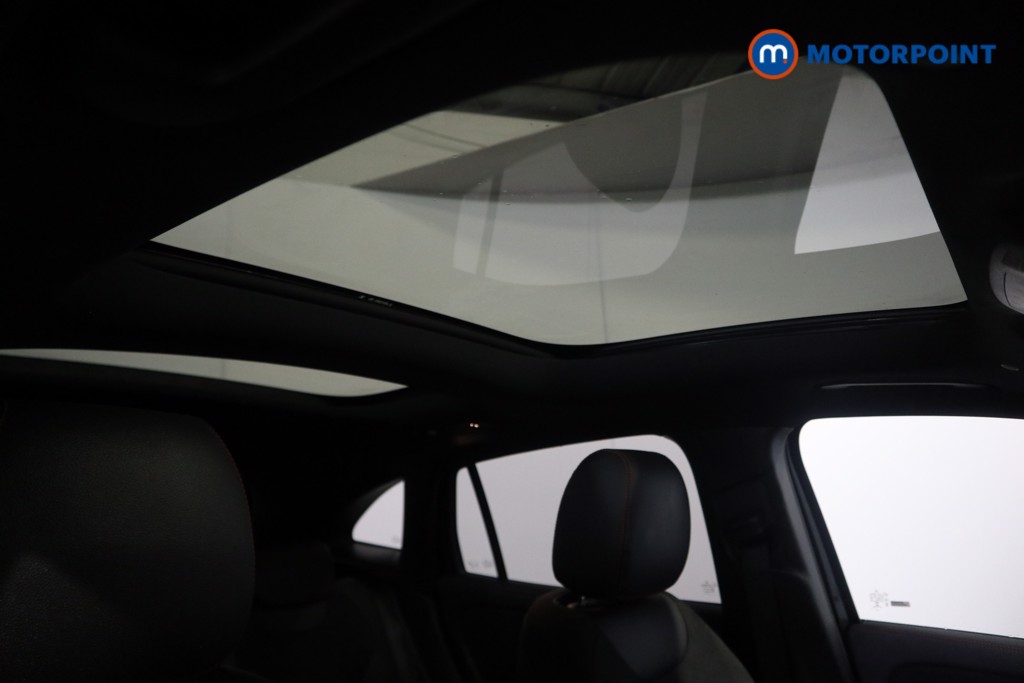 Mercedes-Benz GLA Amg Line Night Edition Automatic Petrol SUV - Stock Number (1584436) - 13th supplementary image