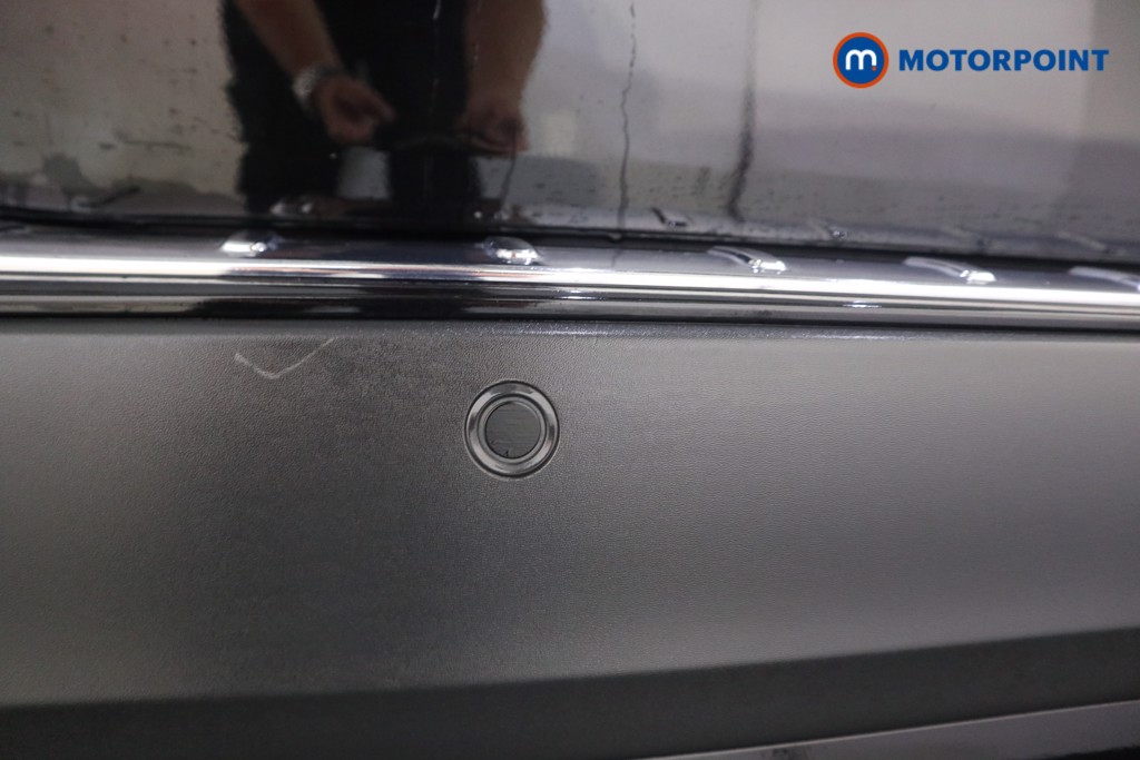 Mercedes-Benz GLA Amg Line Night Edition Automatic Petrol SUV - Stock Number (1584436) - 21st supplementary image