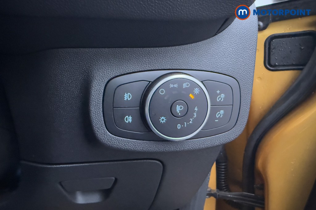Ford Fiesta Active X Manual Petrol Hatchback - Stock Number (1584654) - 16th supplementary image