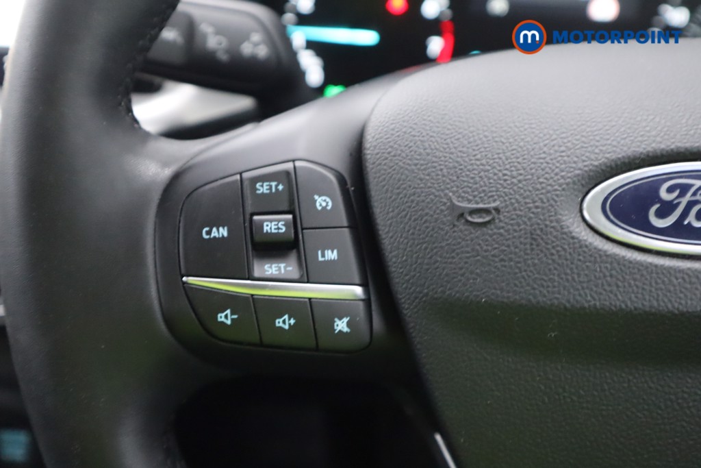 Ford Focus Titanium Manual Petrol Hatchback - Stock Number (1584799) - 5th supplementary image