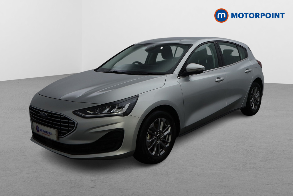 Ford Focus Titanium Manual Petrol Hatchback - Stock Number (1584799) - Passenger side front corner