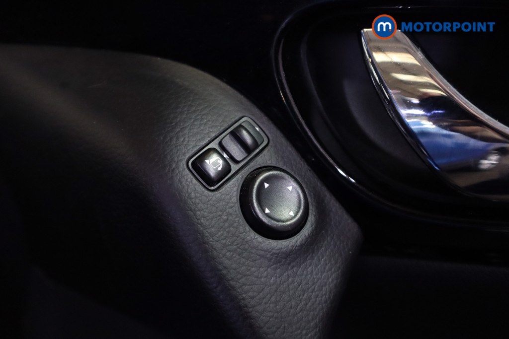 Nissan Qashqai Acenta Premium Manual Petrol SUV - Stock Number (1584932) - 3rd supplementary image