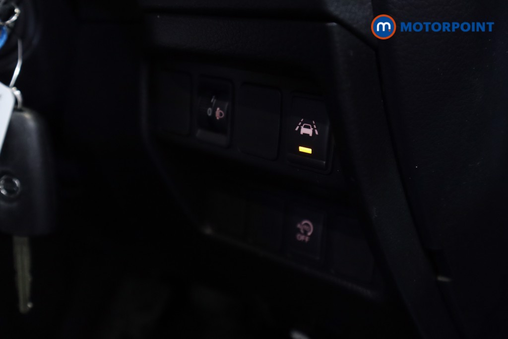 Nissan Qashqai Acenta Premium Manual Petrol SUV - Stock Number (1584932) - 6th supplementary image