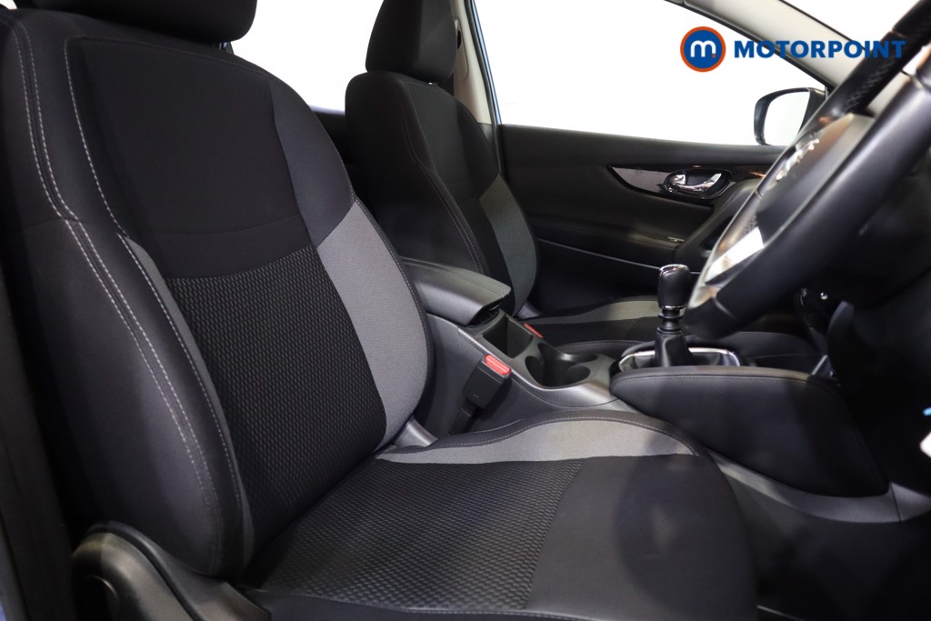 Nissan Qashqai Acenta Premium Manual Petrol SUV - Stock Number (1584932) - 7th supplementary image
