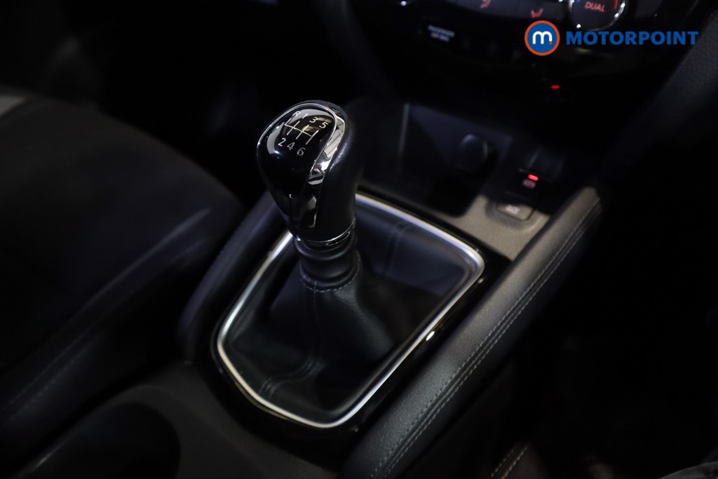 Nissan Qashqai Acenta Premium Manual Petrol SUV - Stock Number (1584932) - 20th supplementary image