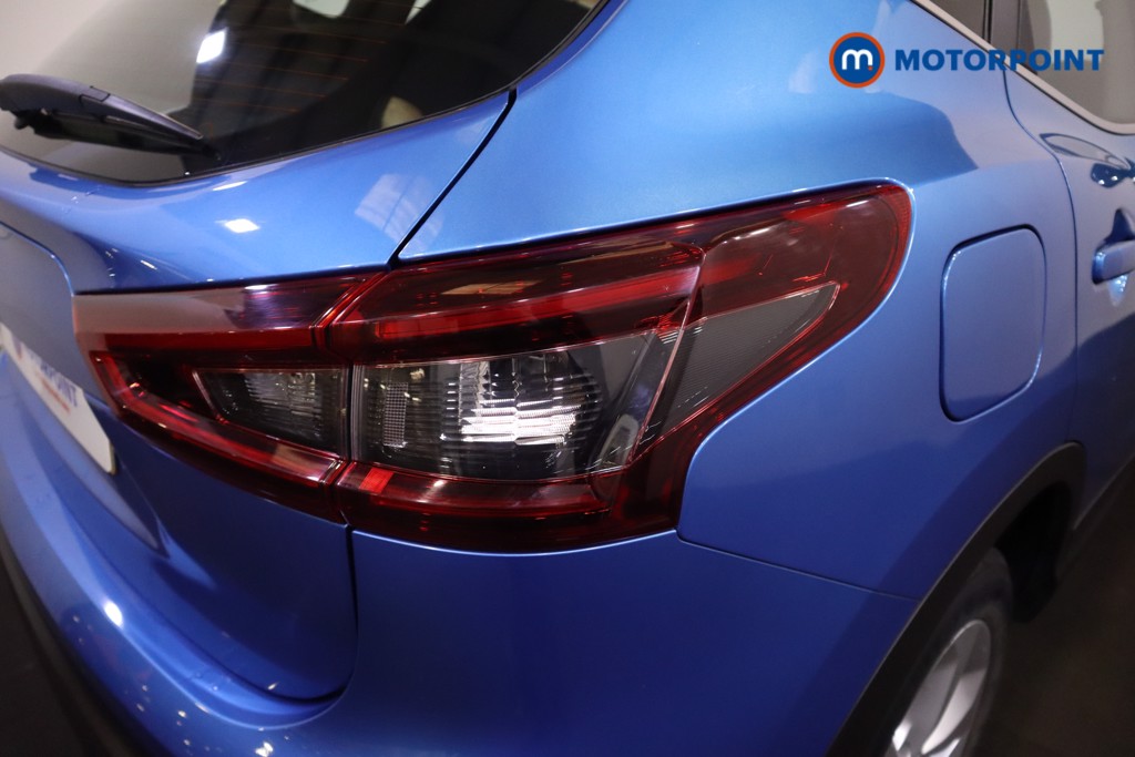 Nissan Qashqai Acenta Premium Manual Petrol SUV - Stock Number (1584932) - 33rd supplementary image