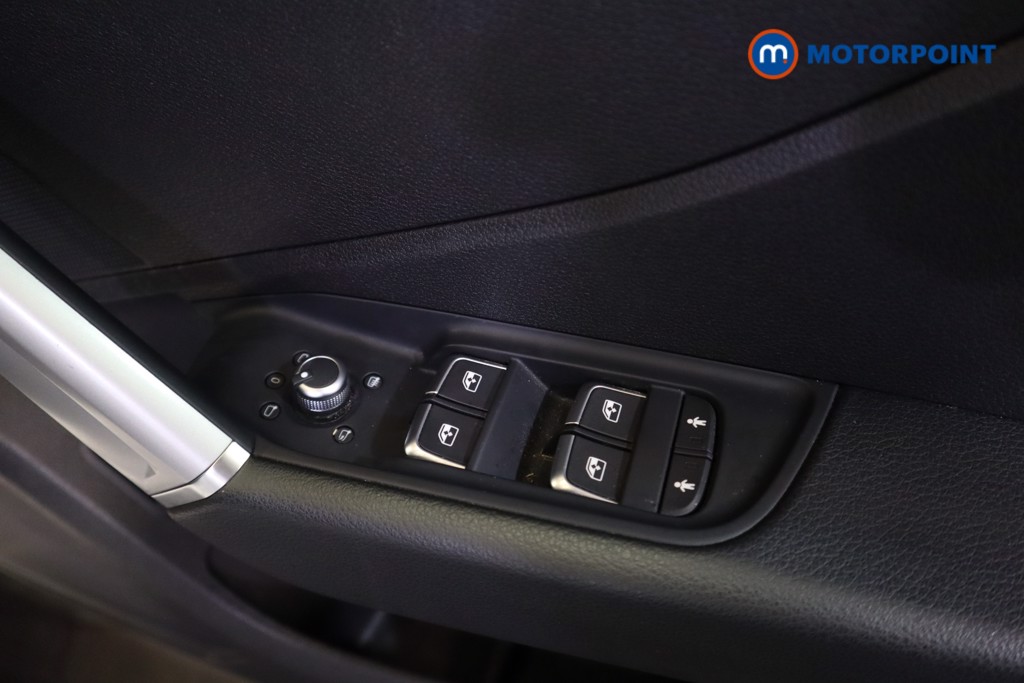 Audi Q2 Technik Manual Petrol SUV - Stock Number (1585003) - 3rd supplementary image