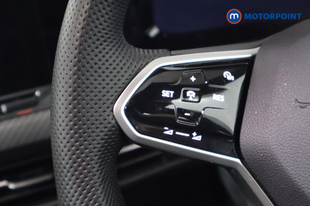 Volkswagen Golf R-Line Manual Petrol Hatchback - Stock Number (1585071) - 7th supplementary image