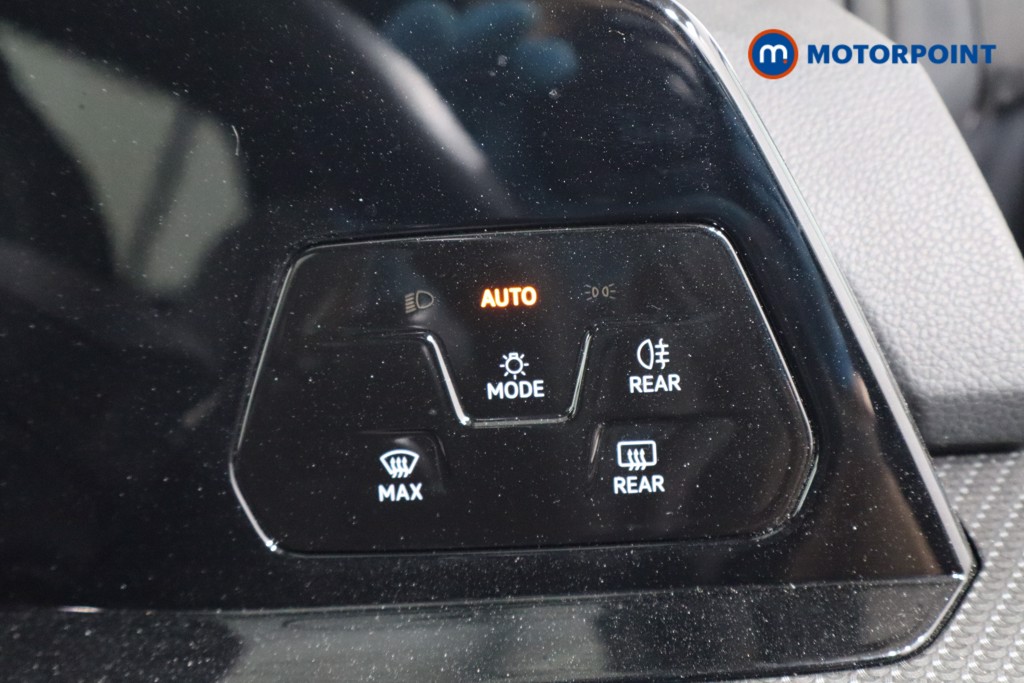 Volkswagen Golf R-Line Manual Petrol Hatchback - Stock Number (1585071) - 20th supplementary image