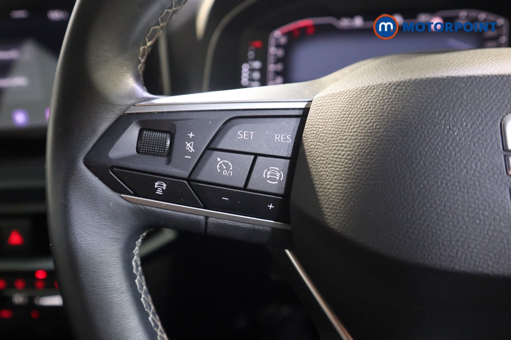 Seat Arona Xperience Lux Manual Petrol SUV - Stock Number (1585314) - 4th supplementary image