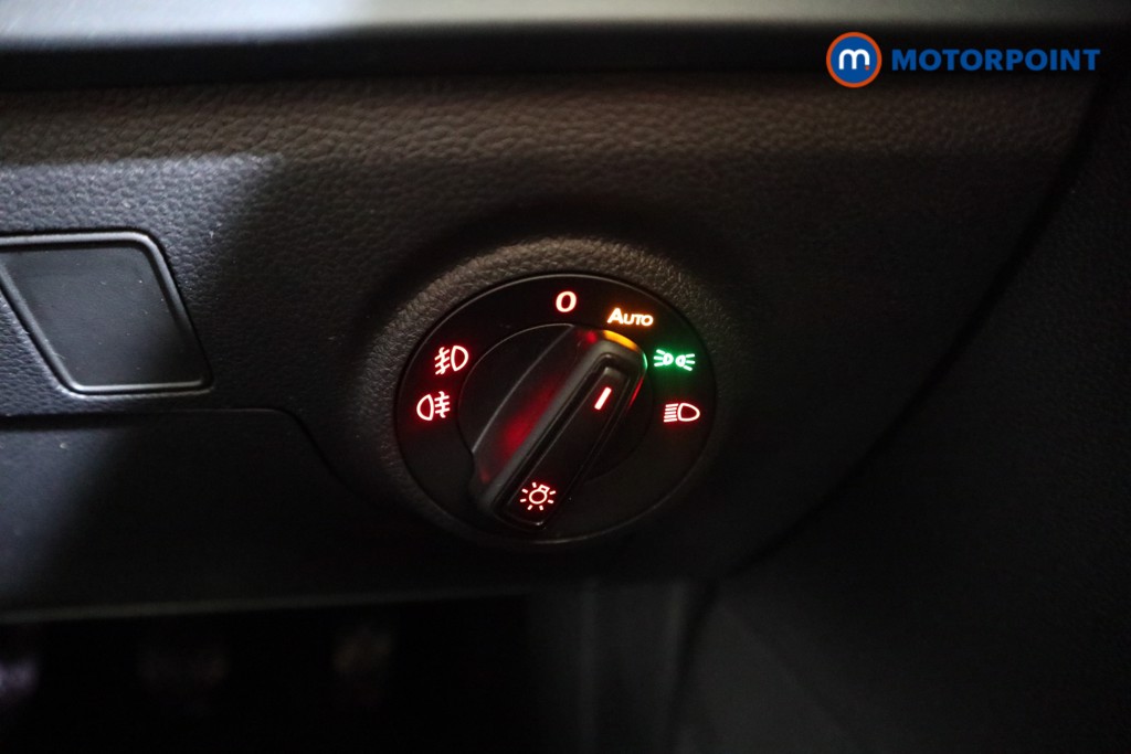 Seat Arona Xperience Lux Manual Petrol SUV - Stock Number (1585314) - 7th supplementary image