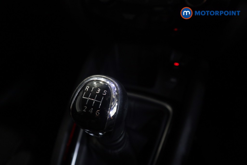 Nissan Qashqai N-Connecta Manual Petrol SUV - Stock Number (1585481) - 9th supplementary image