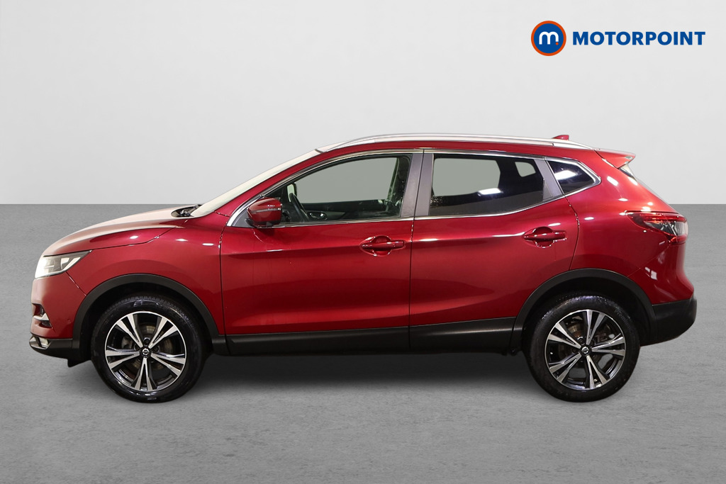Nissan Qashqai N-Connecta Manual Petrol SUV - Stock Number (1585481) - Passenger side