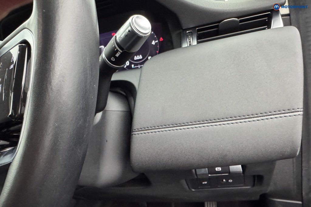 Land Rover Discovery Sport SE Manual Diesel SUV - Stock Number (1585581) - 18th supplementary image