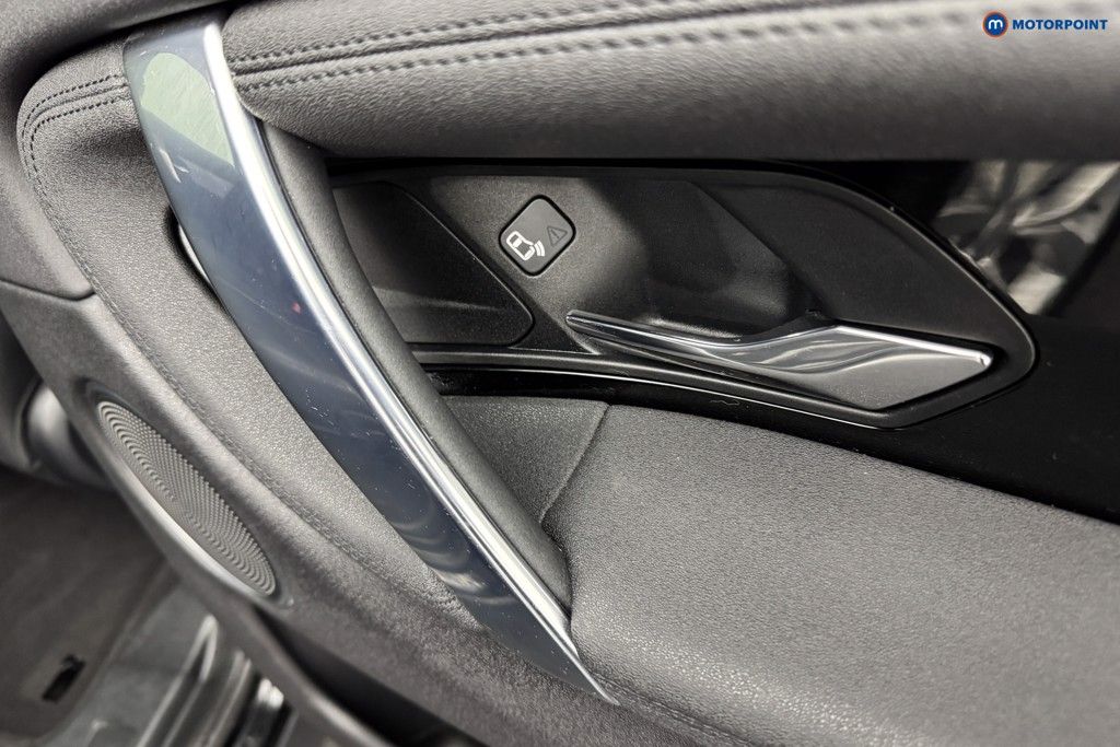 Land Rover Discovery Sport SE Manual Diesel SUV - Stock Number (1585581) - 23rd supplementary image