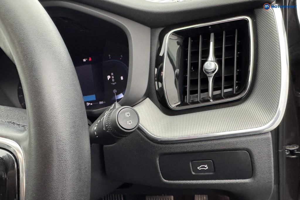 Volvo Xc60 Plus Automatic Diesel SUV - Stock Number (1585582) - 19th supplementary image