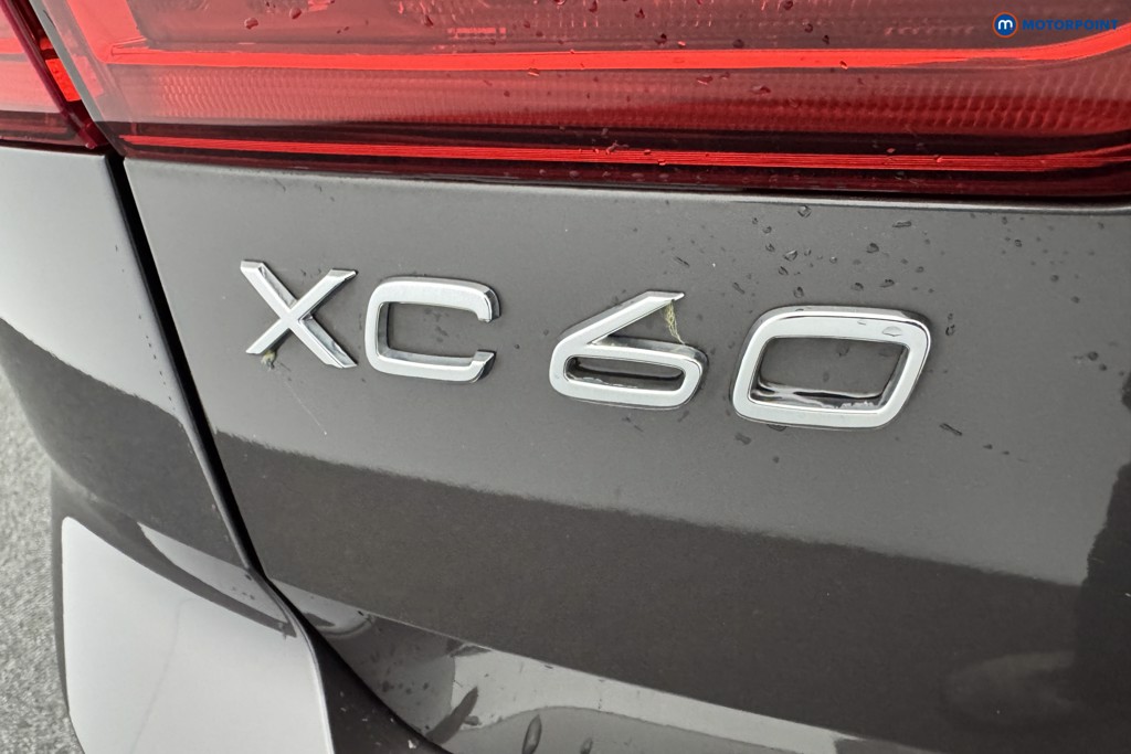 Volvo Xc60 Plus Automatic Diesel SUV - Stock Number (1585582) - 32nd supplementary image