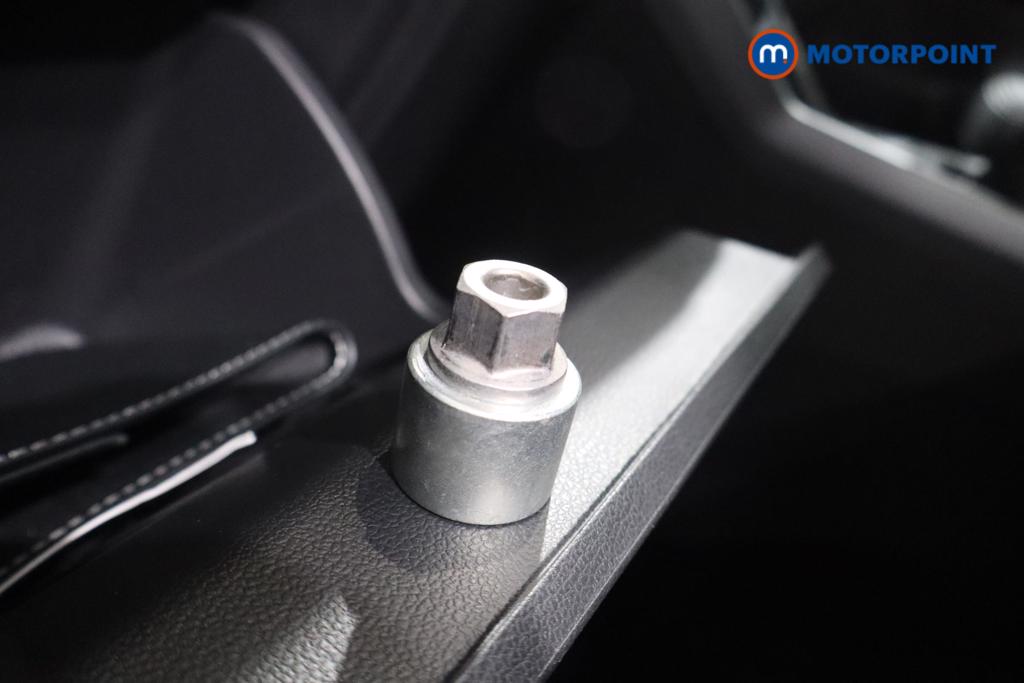 Volkswagen Taigo R-Line Manual Petrol SUV - Stock Number (1585652) - 15th supplementary image