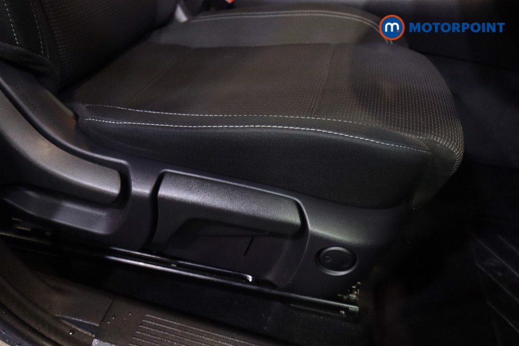 Nissan Qashqai Acenta Premium Automatic Petrol SUV - Stock Number (1586045) - 6th supplementary image