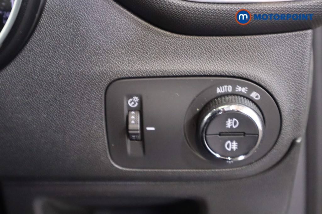 Vauxhall Crossland Ultimate Manual Diesel SUV - Stock Number (1586055) - 16th supplementary image