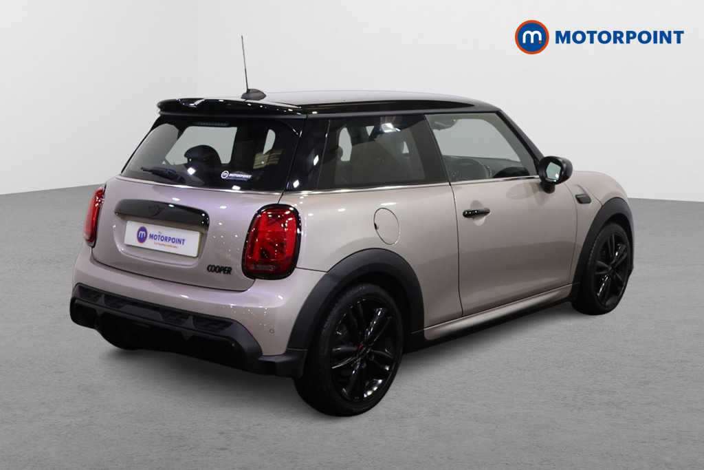 Mini Hatchback Cooper Sport Manual Petrol Hatchback - Stock Number (1586339) - Drivers side rear corner