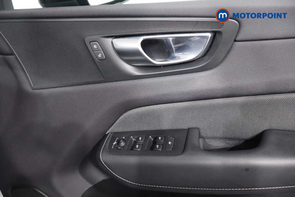 Volvo Xc60 R Design Automatic Petrol Plug-In Hybrid SUV - Stock Number (1586368) - 22nd supplementary image