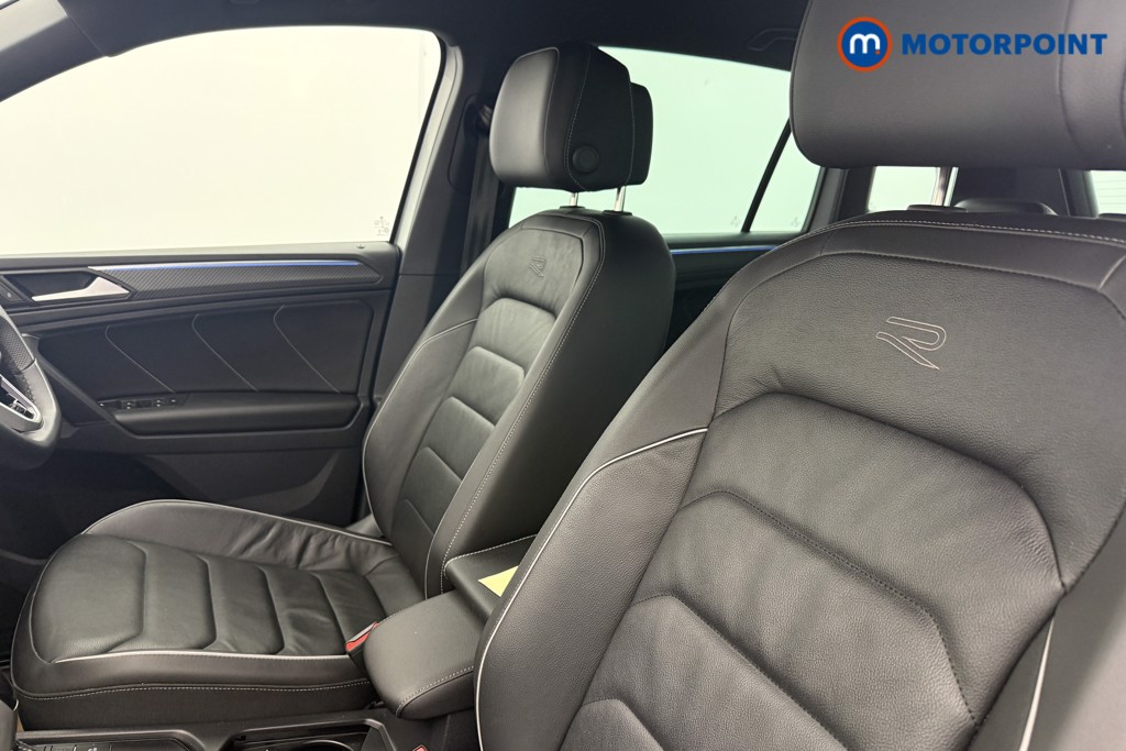 Volkswagen Tiguan R-Line Edition Automatic Petrol SUV - Stock Number (1586412) - 11th supplementary image
