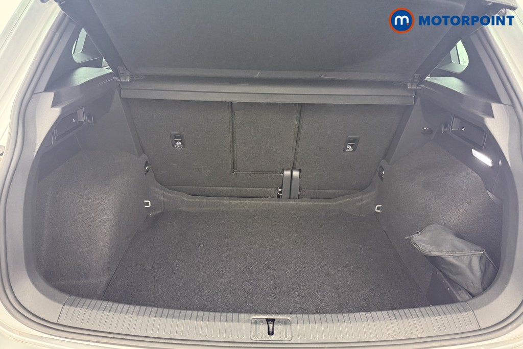 Volkswagen Tiguan R-Line Edition Automatic Petrol SUV - Stock Number (1586412) - 15th supplementary image