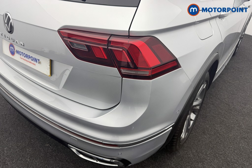 Volkswagen Tiguan R-Line Edition Automatic Petrol SUV - Stock Number (1586412) - 17th supplementary image