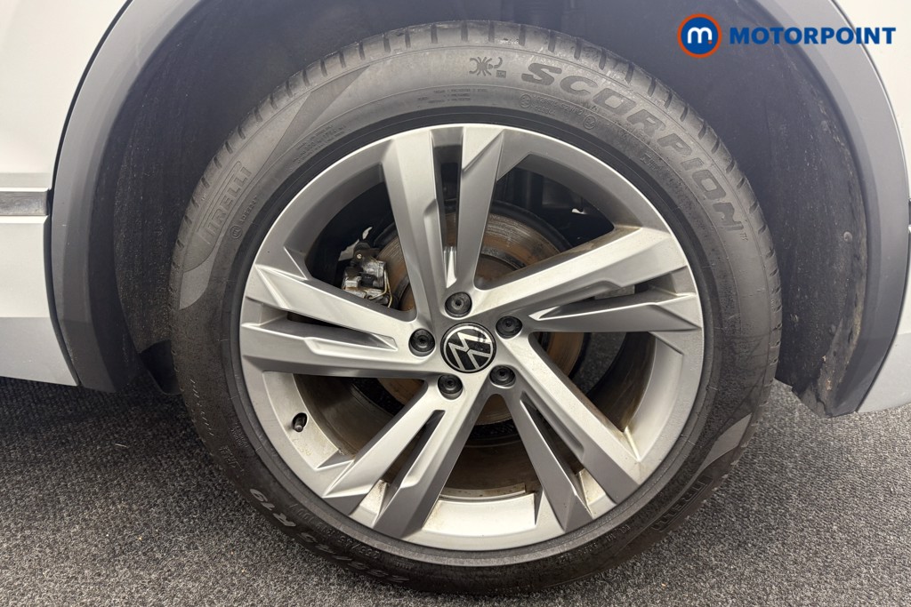 Volkswagen Tiguan R-Line Edition Automatic Petrol SUV - Stock Number (1586412) - 21st supplementary image