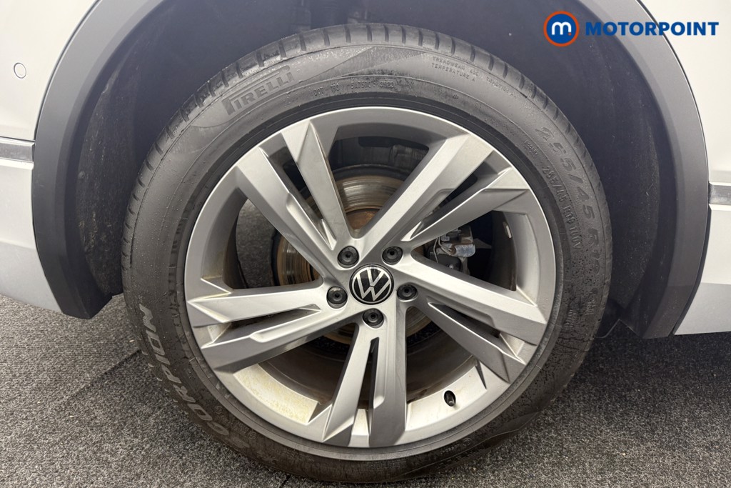 Volkswagen Tiguan R-Line Edition Automatic Petrol SUV - Stock Number (1586412) - 22nd supplementary image