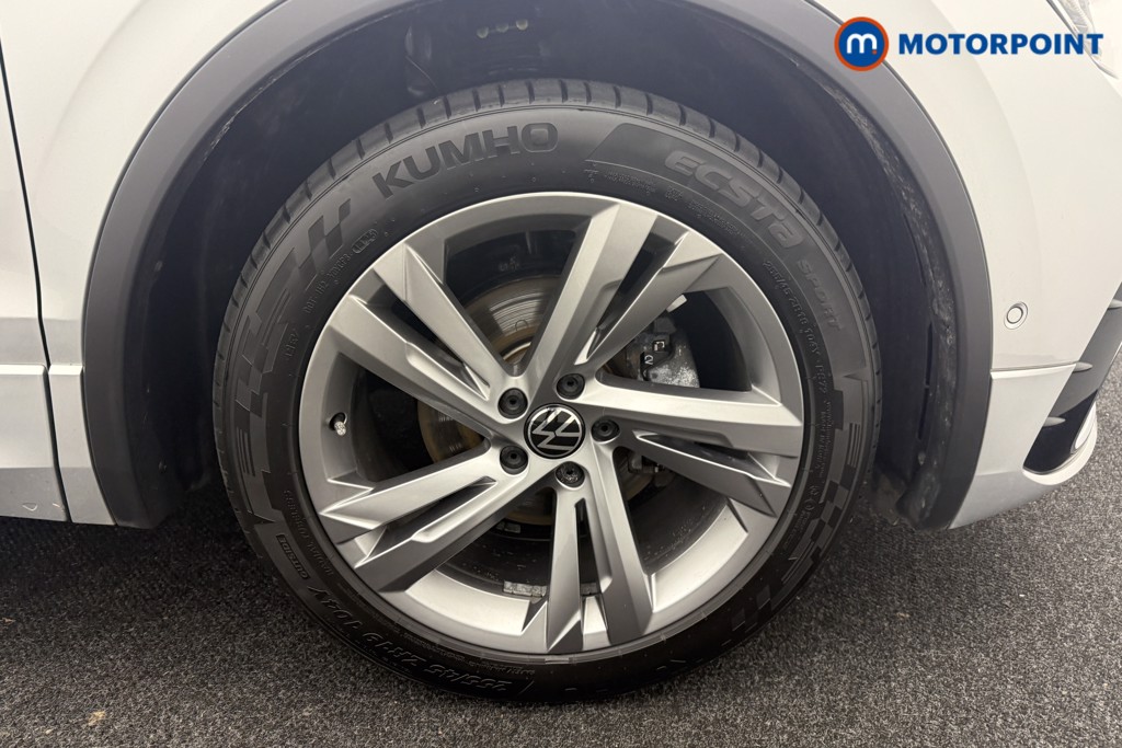 Volkswagen Tiguan R-Line Edition Automatic Petrol SUV - Stock Number (1586412) - 23rd supplementary image
