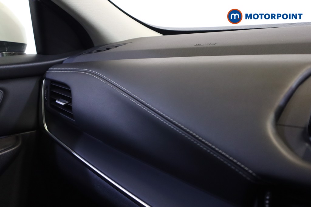 Nissan Qashqai Acenta Premium Manual Petrol SUV - Stock Number (1586490) - 19th supplementary image