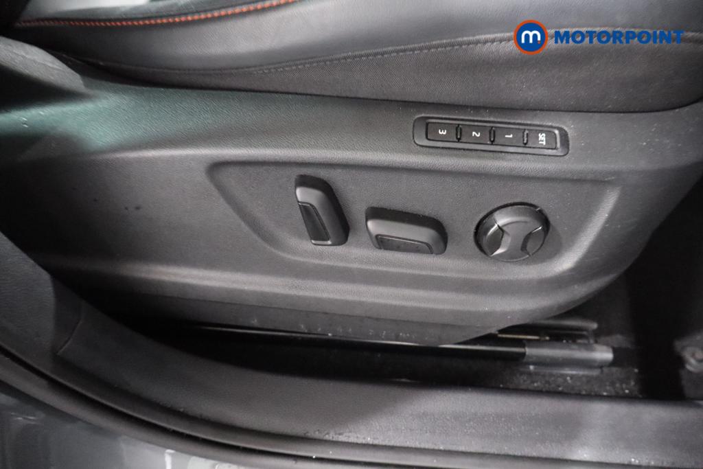 Seat Ateca Fr Sport Automatic Petrol SUV - Stock Number (1586532) - 18th supplementary image