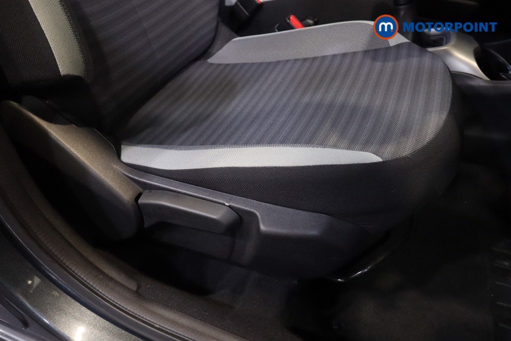 Toyota Aygo X-Play Manual Petrol Hatchback - Stock Number (1586610) - 6th supplementary image