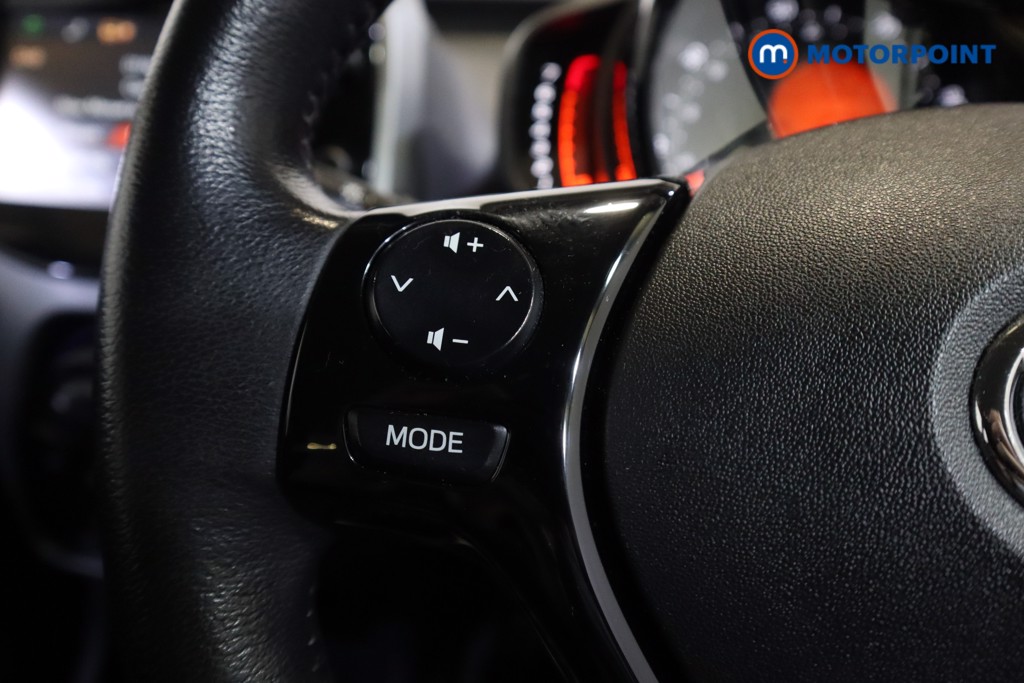 Toyota Aygo X-Play Manual Petrol Hatchback - Stock Number (1586610) - 8th supplementary image