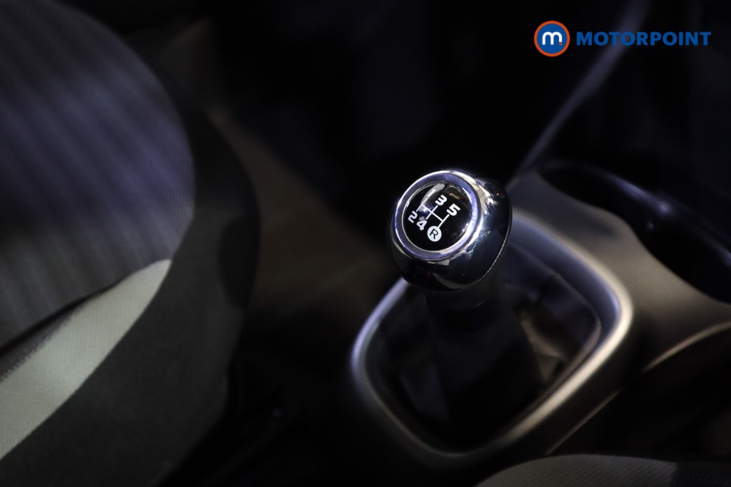 Toyota Aygo X-Play Manual Petrol Hatchback - Stock Number (1586610) - 17th supplementary image