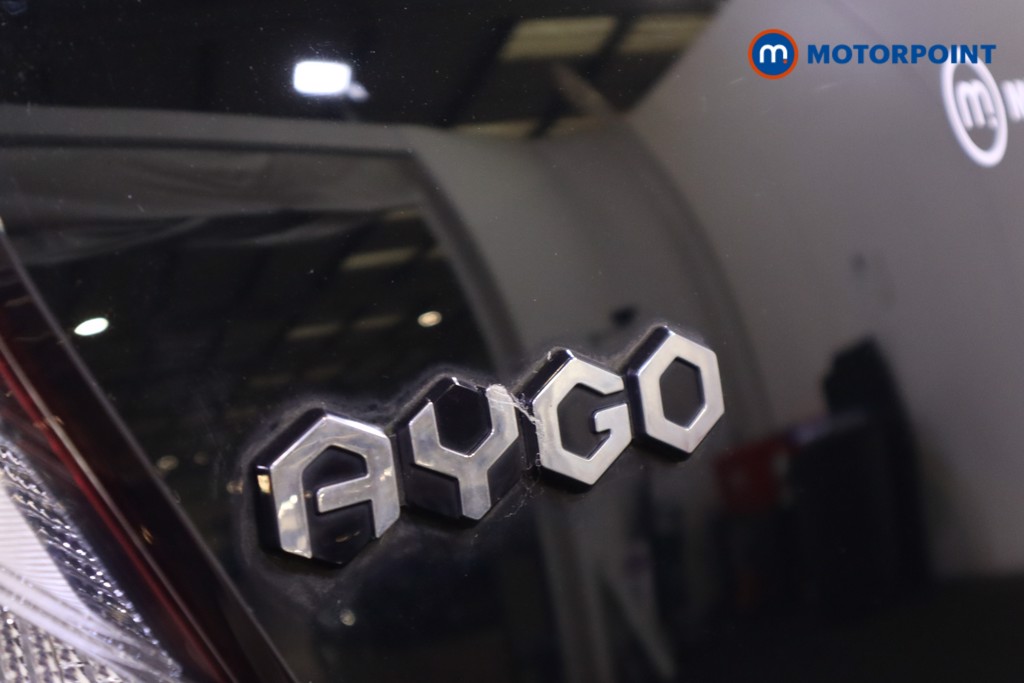 Toyota Aygo X-Play Manual Petrol Hatchback - Stock Number (1586610) - 29th supplementary image