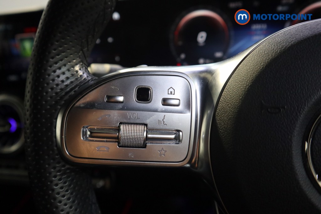 Mercedes-Benz GLA Exclusive Edition Automatic Petrol Plug-In Hybrid SUV - Stock Number (1586743) - 4th supplementary image