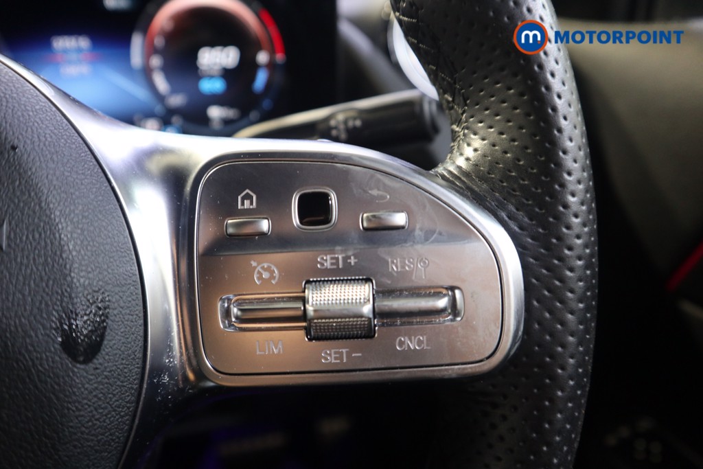 Mercedes-Benz GLA Exclusive Edition Automatic Petrol Plug-In Hybrid SUV - Stock Number (1586743) - 5th supplementary image