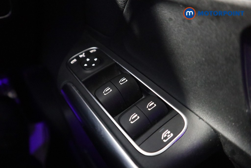 Mercedes-Benz GLA Exclusive Edition Automatic Petrol Plug-In Hybrid SUV - Stock Number (1586743) - 6th supplementary image