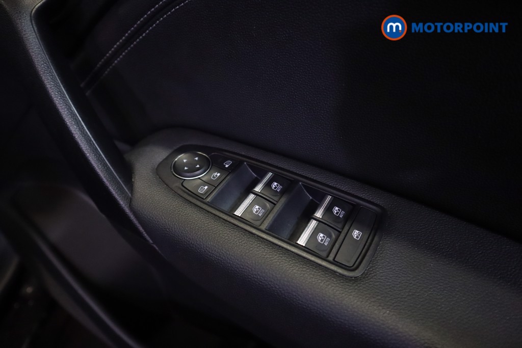 Renault Captur Techno Automatic Petrol Plug-In Hybrid SUV - Stock Number (1586786) - 3rd supplementary image